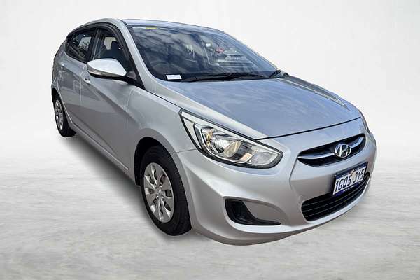 2015 Hyundai Accent Active RB2