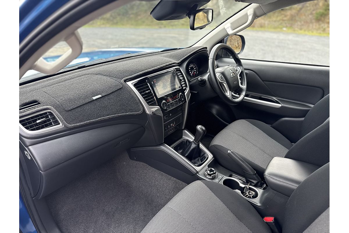 2023 Mitsubishi Triton GLS MR 4X4