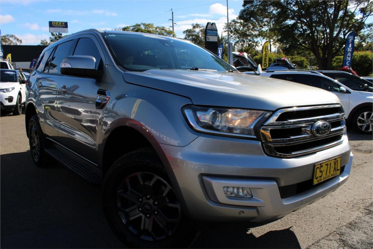 2015 Ford Everest TREND UA