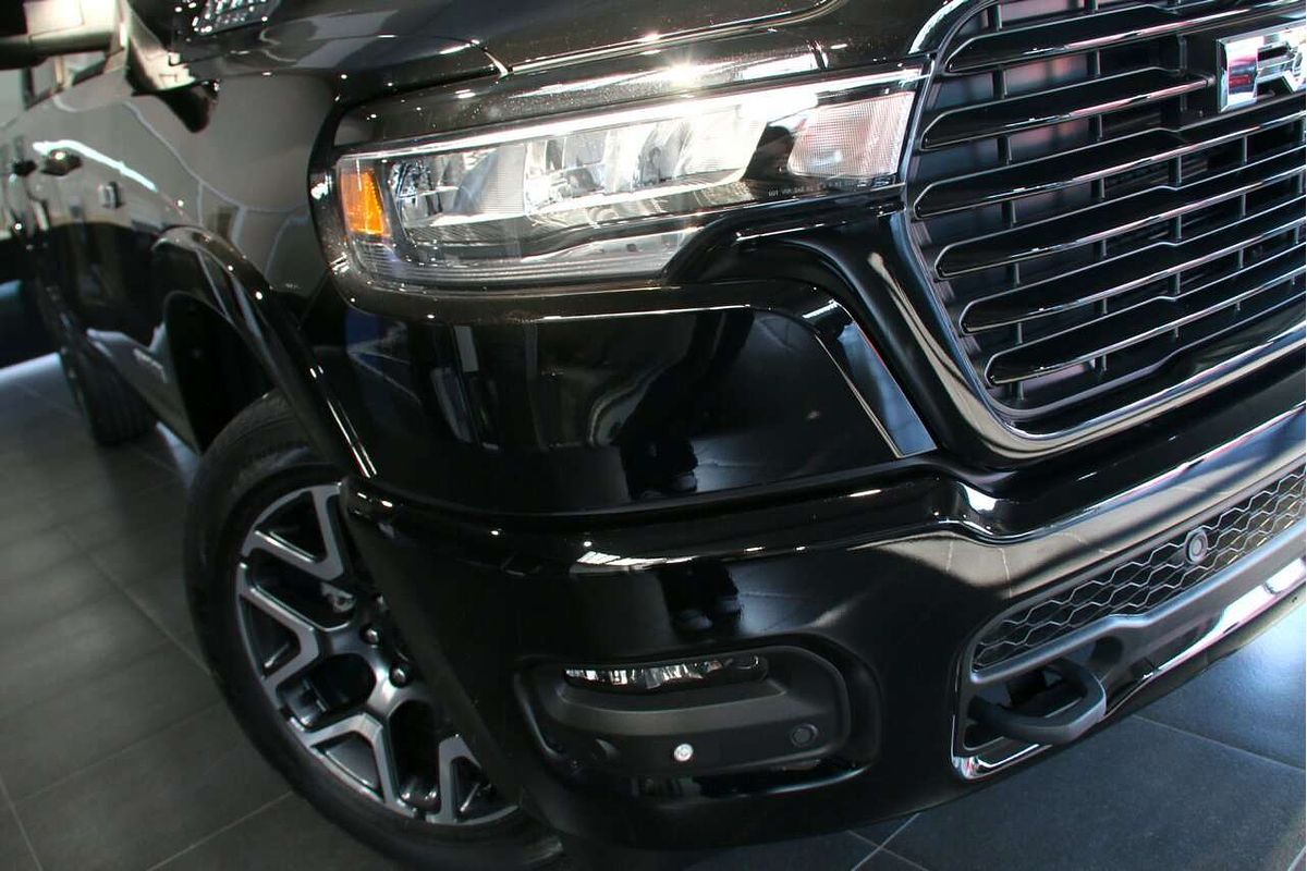 2025 RAM 1500 Laramie Sport Hurricane SO RamBox DT 4X4 SWB