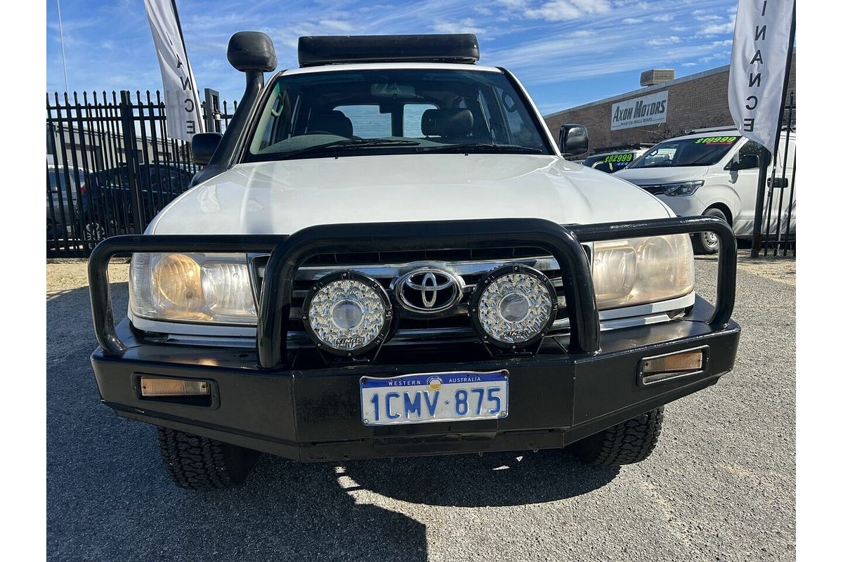 2006 Toyota Landcruiser (4x4) HZJ105R Upgrade