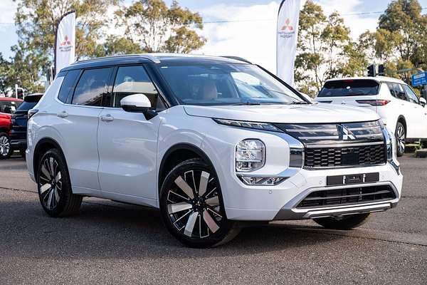 2025 Mitsubishi Outlander Exceed Tourer ZM
