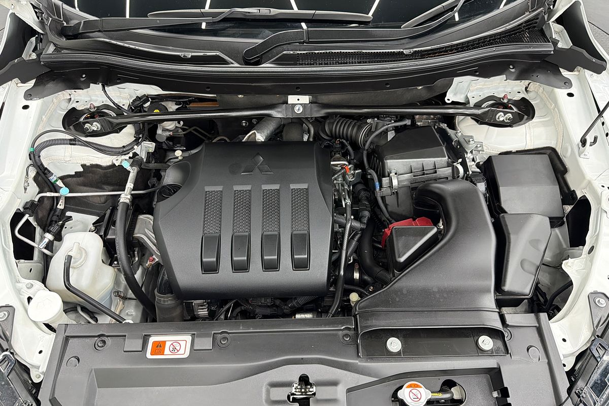 2022 Mitsubishi Eclipse Cross LS YB
