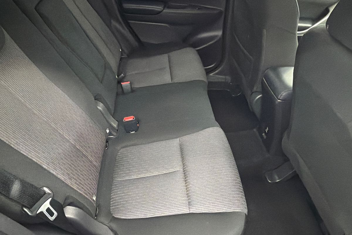 2022 Mitsubishi Eclipse Cross LS YB