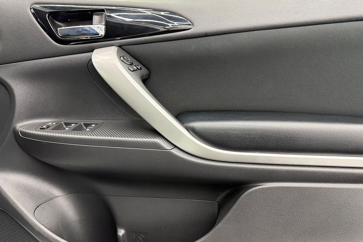 2022 Mitsubishi Eclipse Cross LS YB