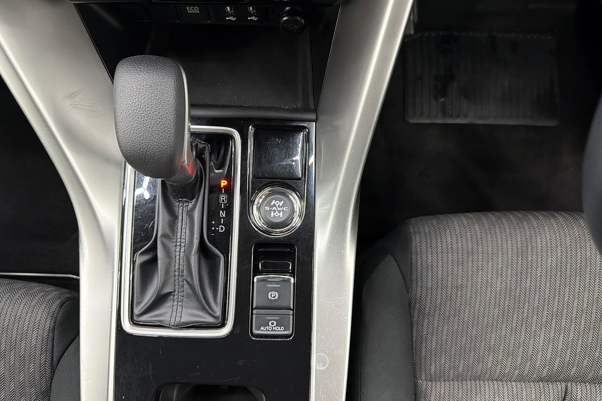 2022 Mitsubishi Eclipse Cross LS YB