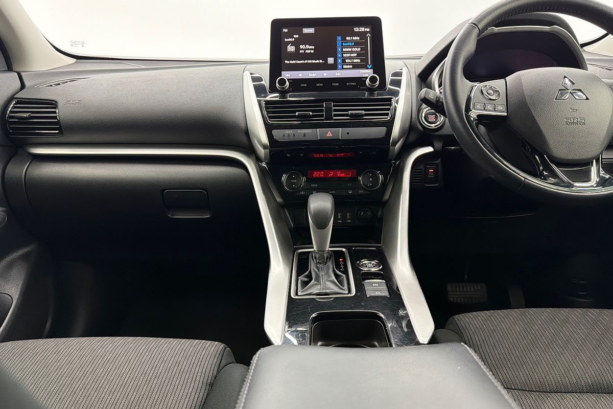 2022 Mitsubishi Eclipse Cross LS YB