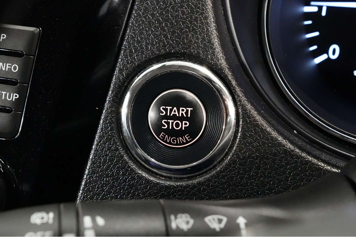 2014 Nissan X-TRAIL ST-L T32