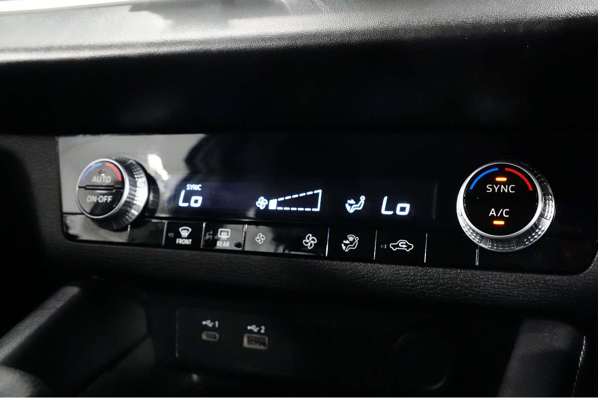 2022 Mitsubishi Outlander ES ZM
