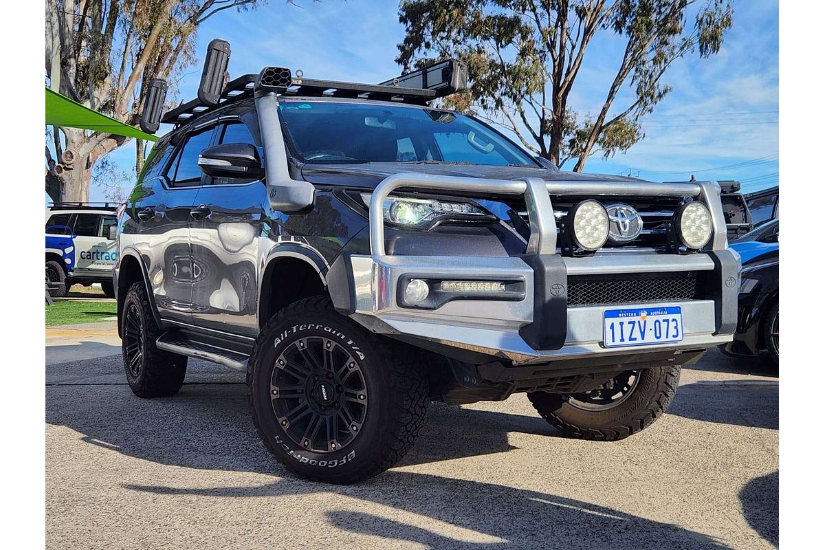 2015 Toyota Fortuner Crusade GUN156R
