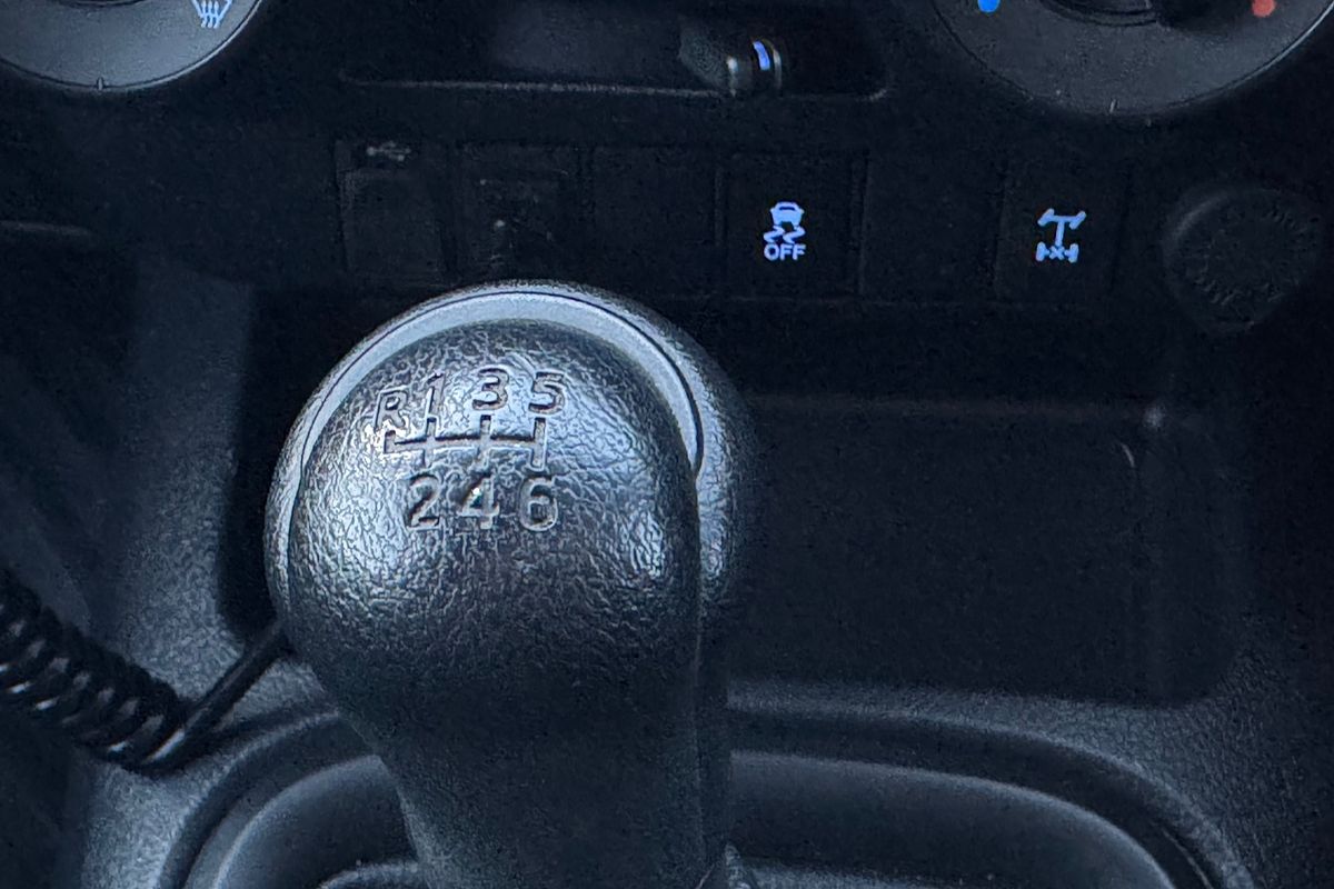 2018 Toyota Hilux SR GUN126R 4X4