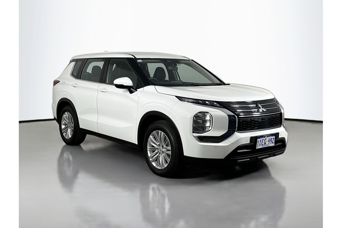 2024 Mitsubishi Outlander ES ZM