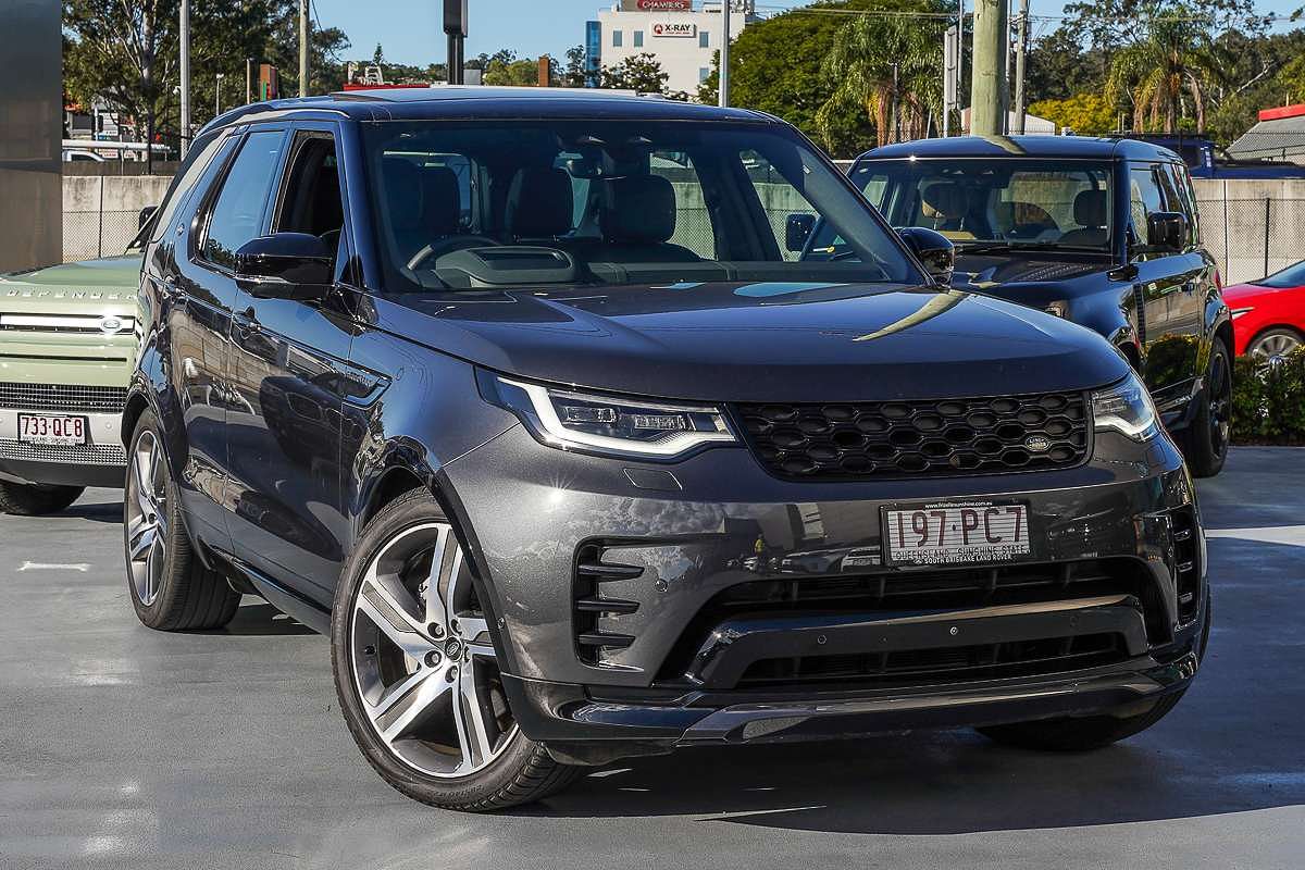 2023 Land Rover Discovery D300 Dynamic SE Series 5