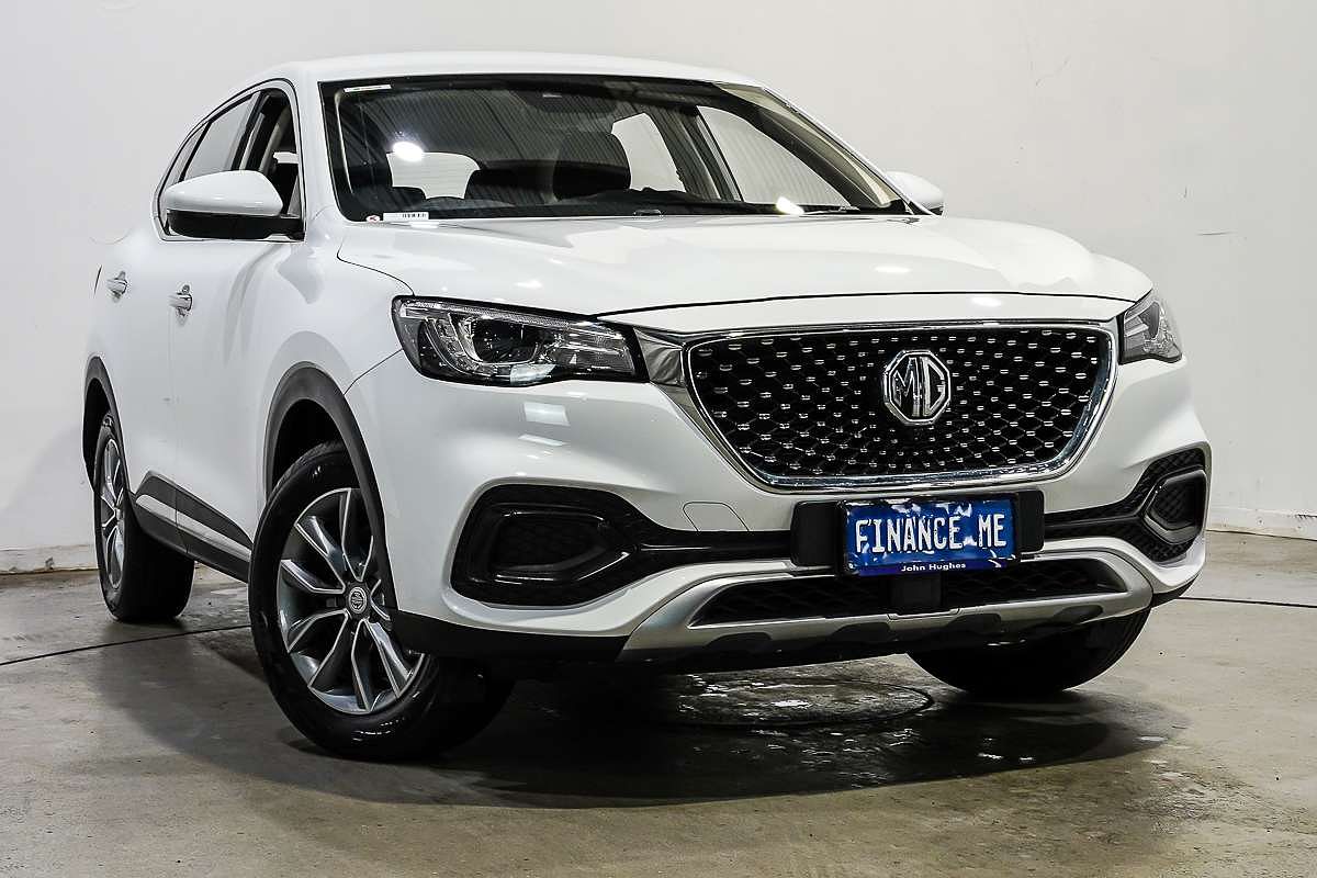 2022 MG HS Core SAS23