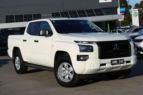 2025 Mitsubishi Triton GLX+ MV 4X4