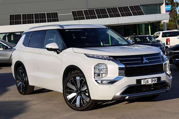 2025 Mitsubishi Outlander Exceed ZM