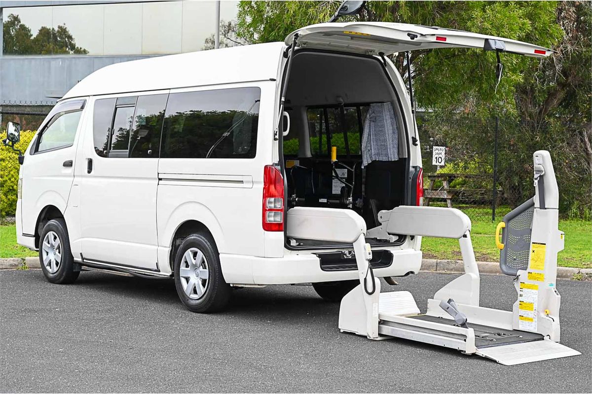 2012 Toyota Hiace DX KDH206
