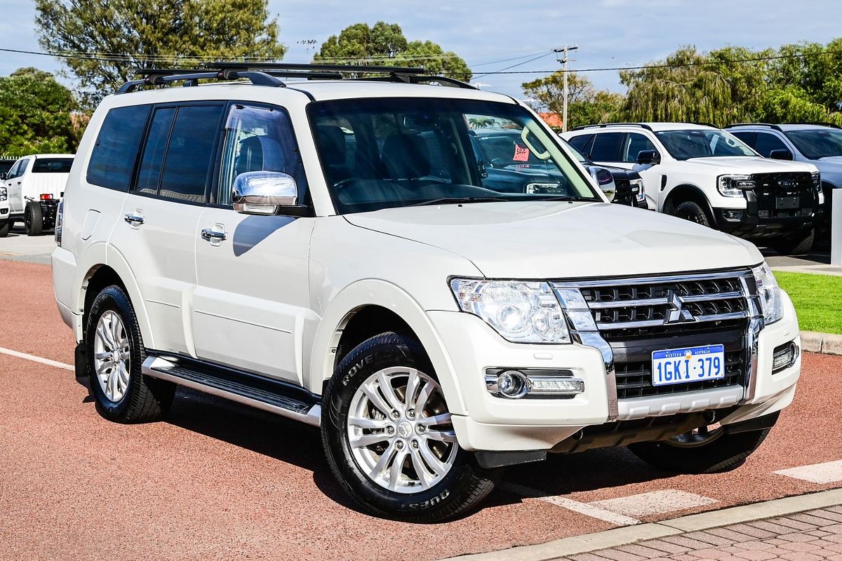 2017 Mitsubishi Pajero GLS NX