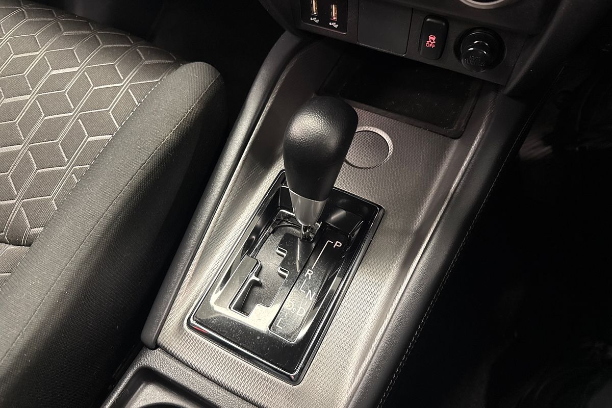 2023 Mitsubishi ASX ES XD