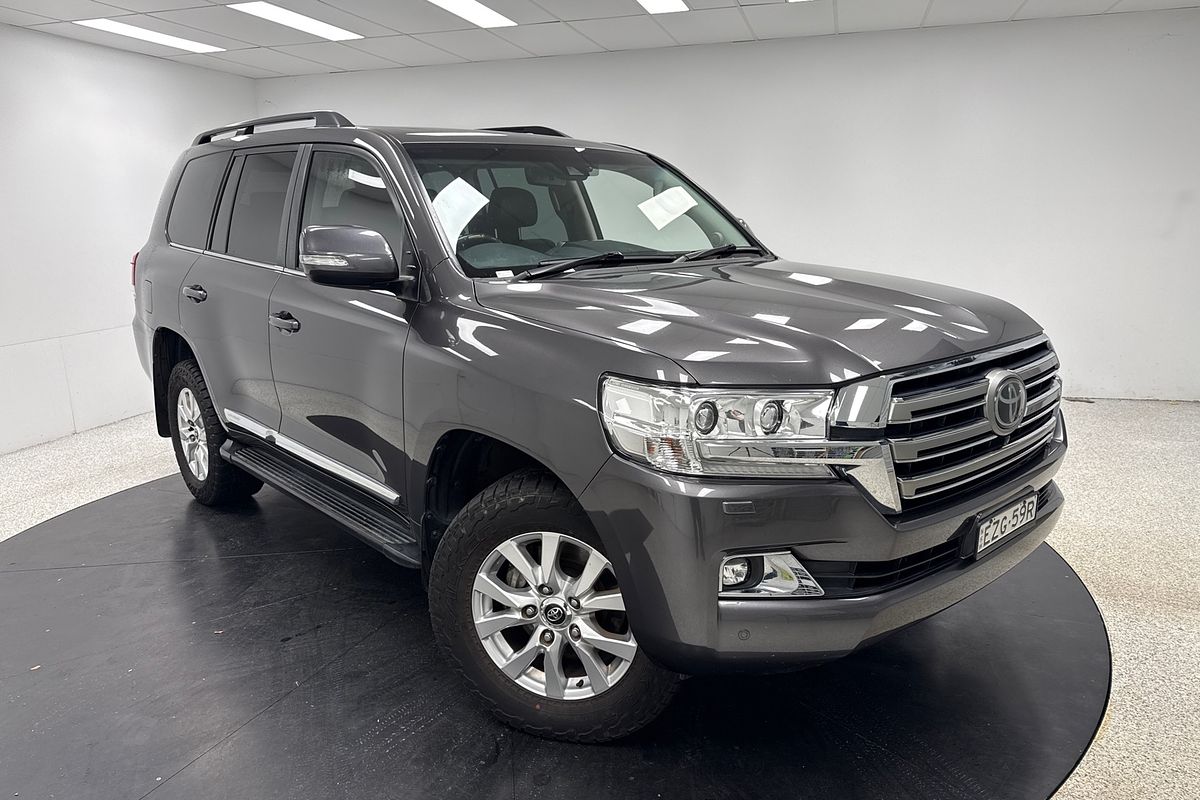 2019 Toyota Landcruiser Sahara VDJ200R