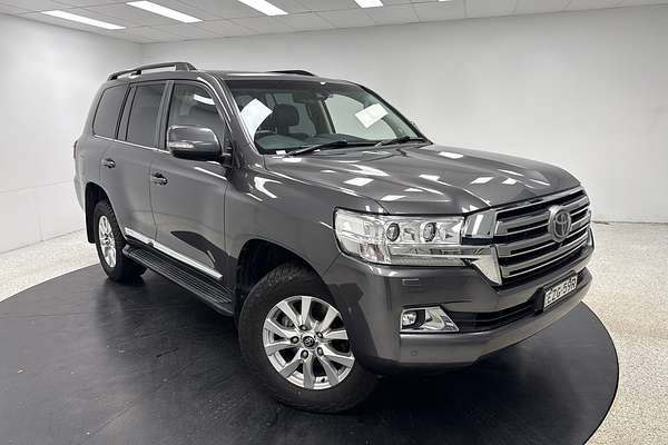 2019 Toyota Landcruiser Sahara VDJ200R