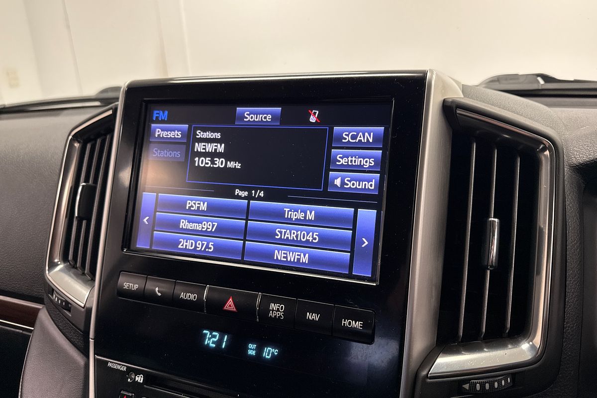 2019 Toyota Landcruiser Sahara VDJ200R