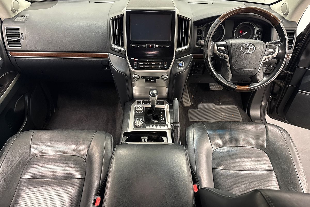 2019 Toyota Landcruiser Sahara VDJ200R