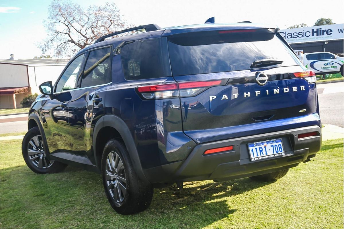 2022 Nissan Pathfinder ST-L R53