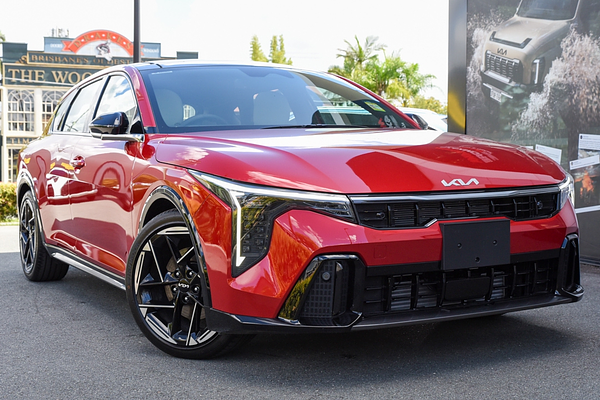 2025 Kia K4 GT-Line CL4m thumb-0