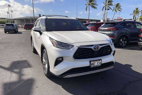 2020 Toyota Highlander Hybrid Platinum
