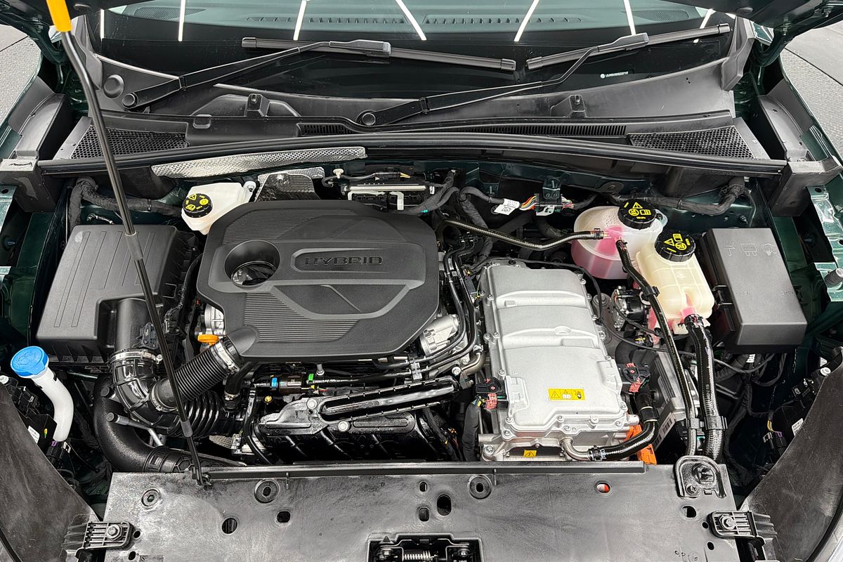 2025 MG ZS Essence Hybrid+ ZS32