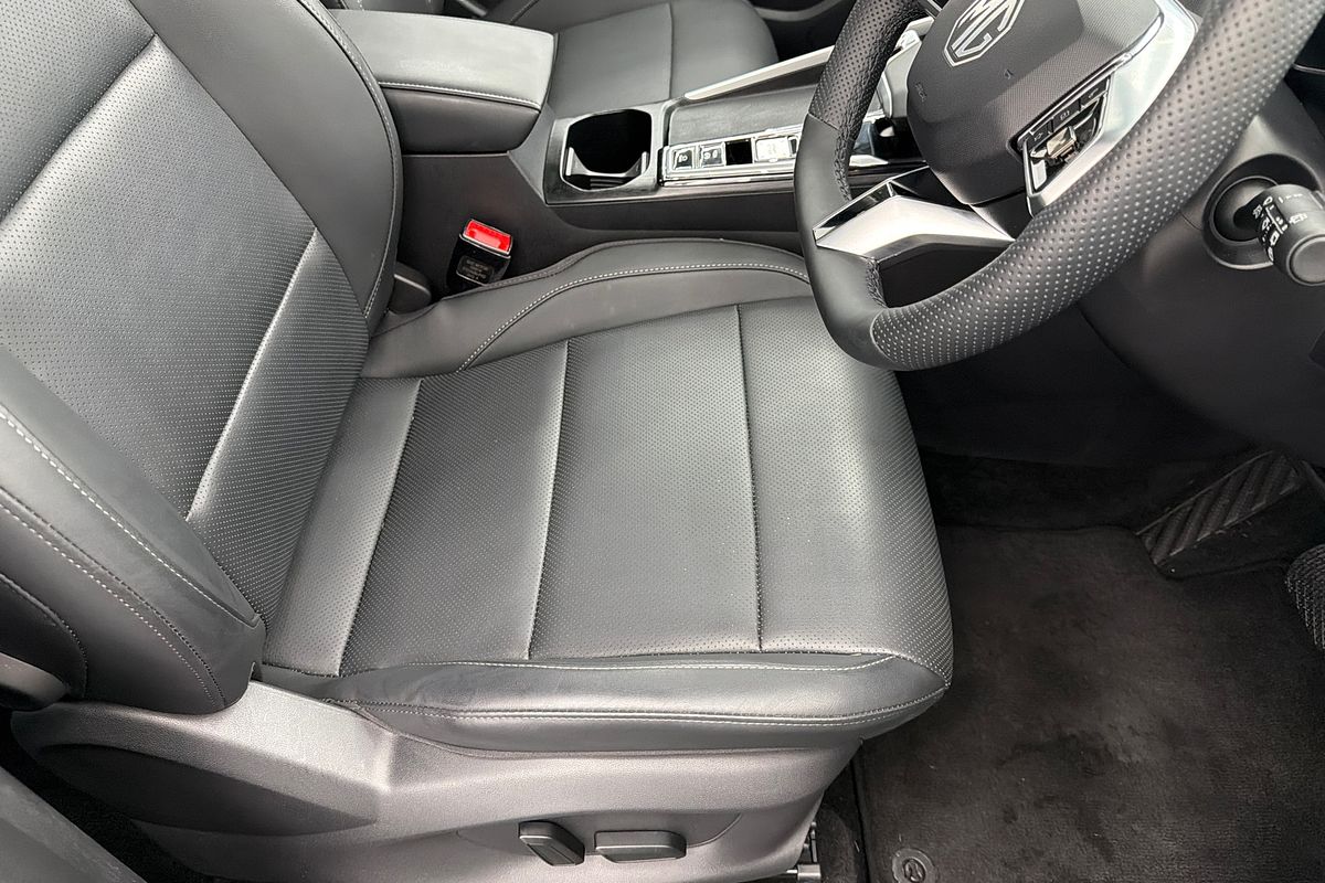 2025 MG ZS Essence Hybrid+ ZS32