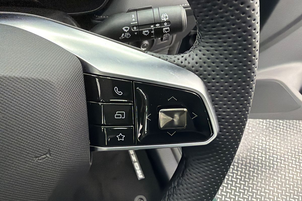 2025 MG ZS Essence Hybrid+ ZS32