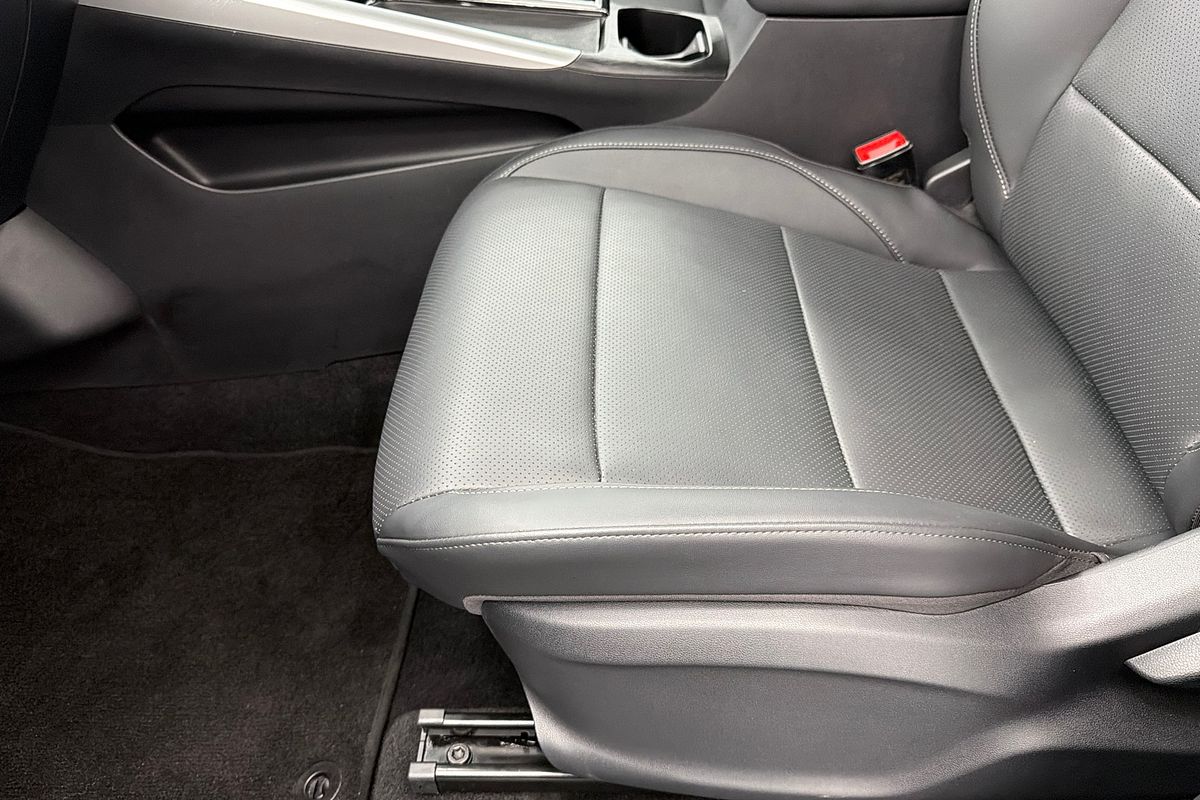 2025 MG ZS Essence Hybrid+ ZS32