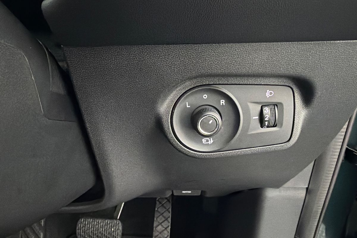 2025 MG ZS Essence Hybrid+ ZS32
