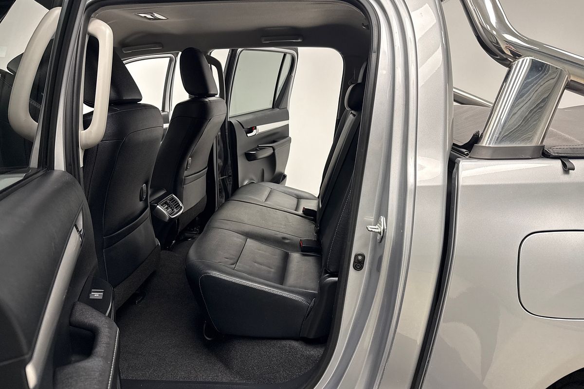 2023 Toyota Hilux SR5 GUN126R