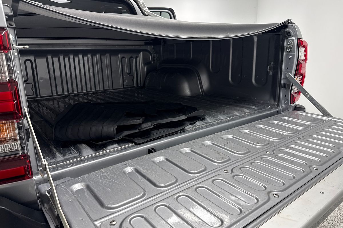 2023 Toyota Hilux SR5 GUN126R