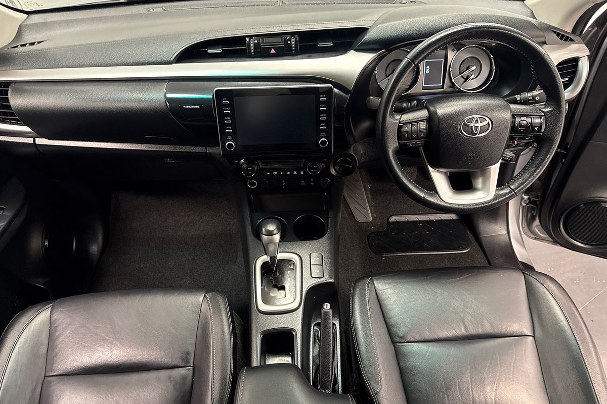 2023 Toyota Hilux SR5 GUN126R