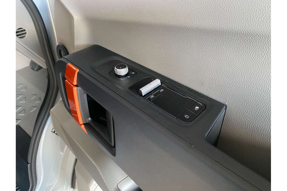 Super Van 6m, LWB, FWD, 106kwh, H2500