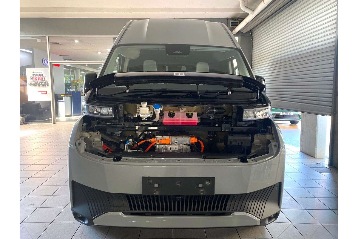 Super Van 6m, LWB, FWD, 106kwh, H2500