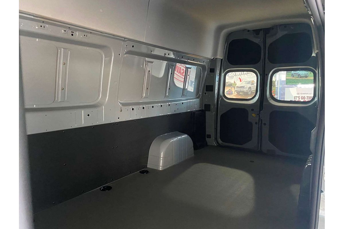 Super Van 6m, LWB, FWD, 106kwh, H2500