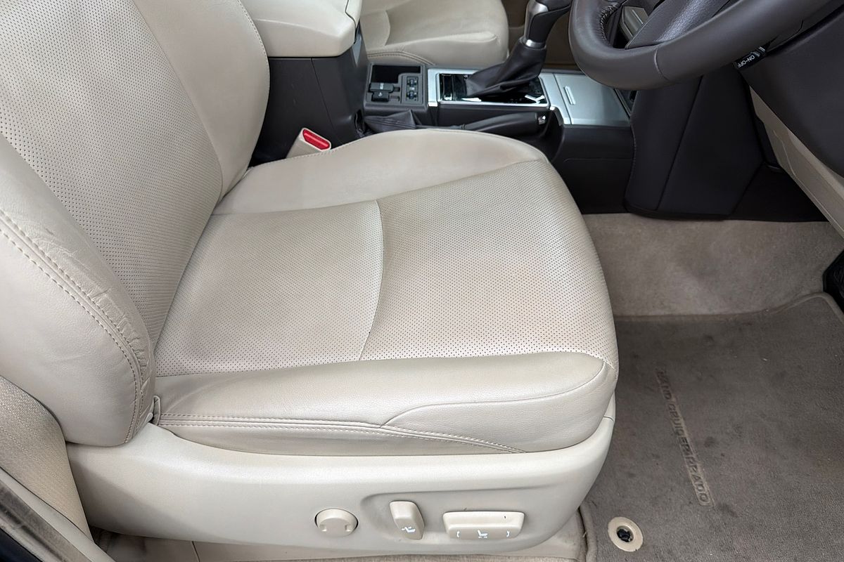 2023 Toyota Landcruiser Prado VX GDJ150R