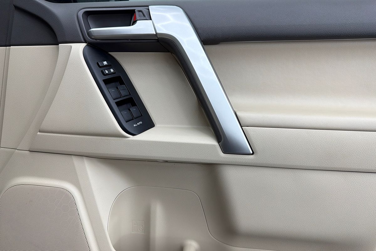 2023 Toyota Landcruiser Prado VX GDJ150R