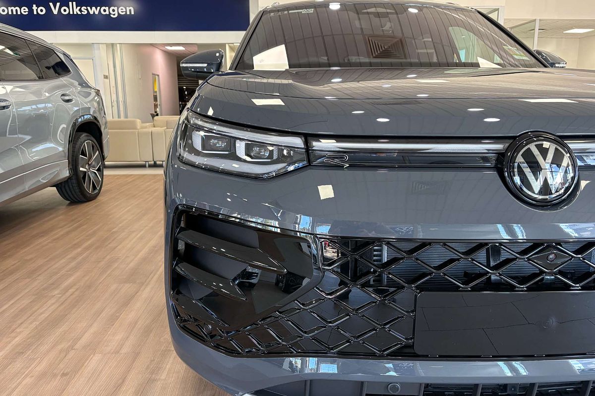2025 Volkswagen Tayron 195TSI R-Line R4