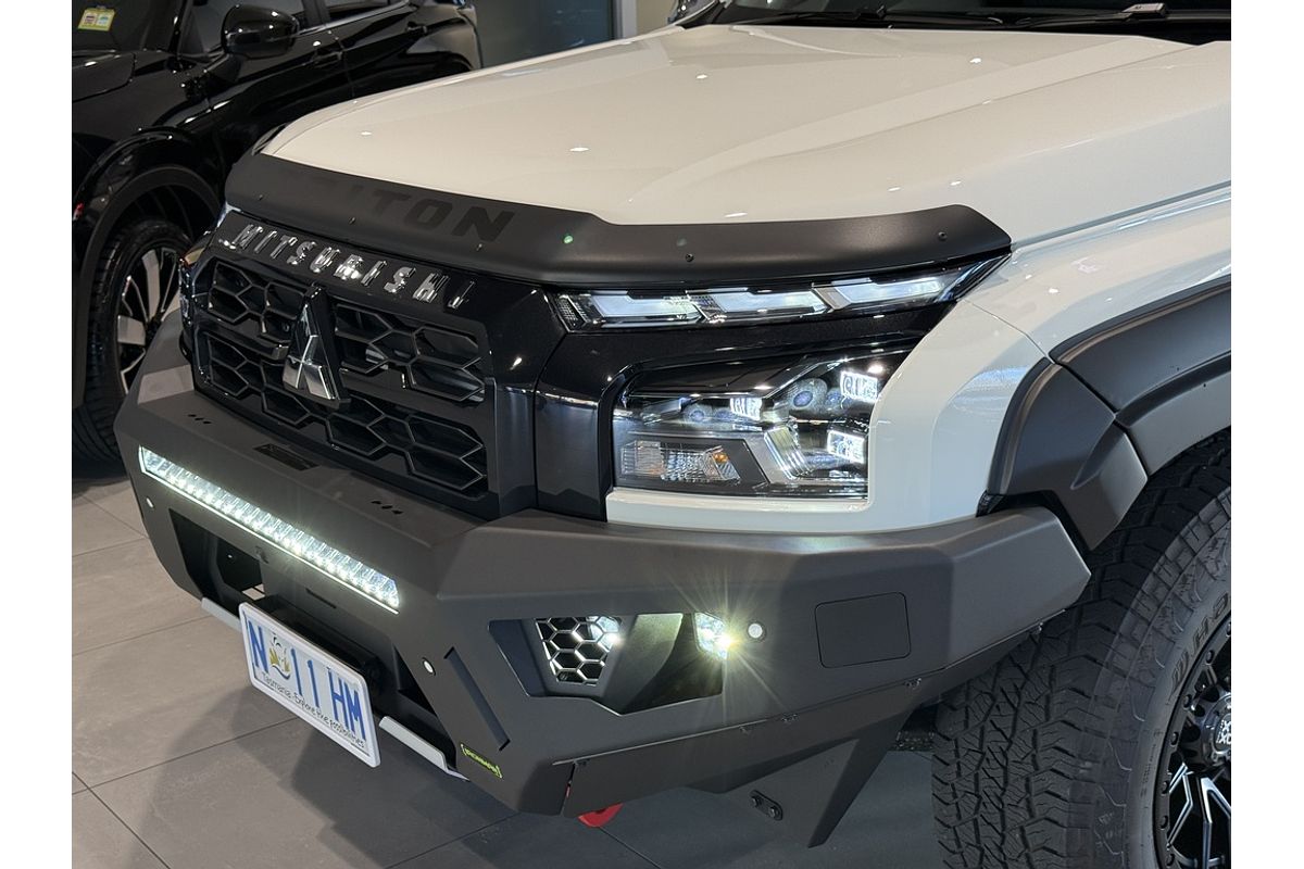 2026 Mitsubishi MV Triton GLS 2.4L D 6AT 4X4 DC PU with LEATHER