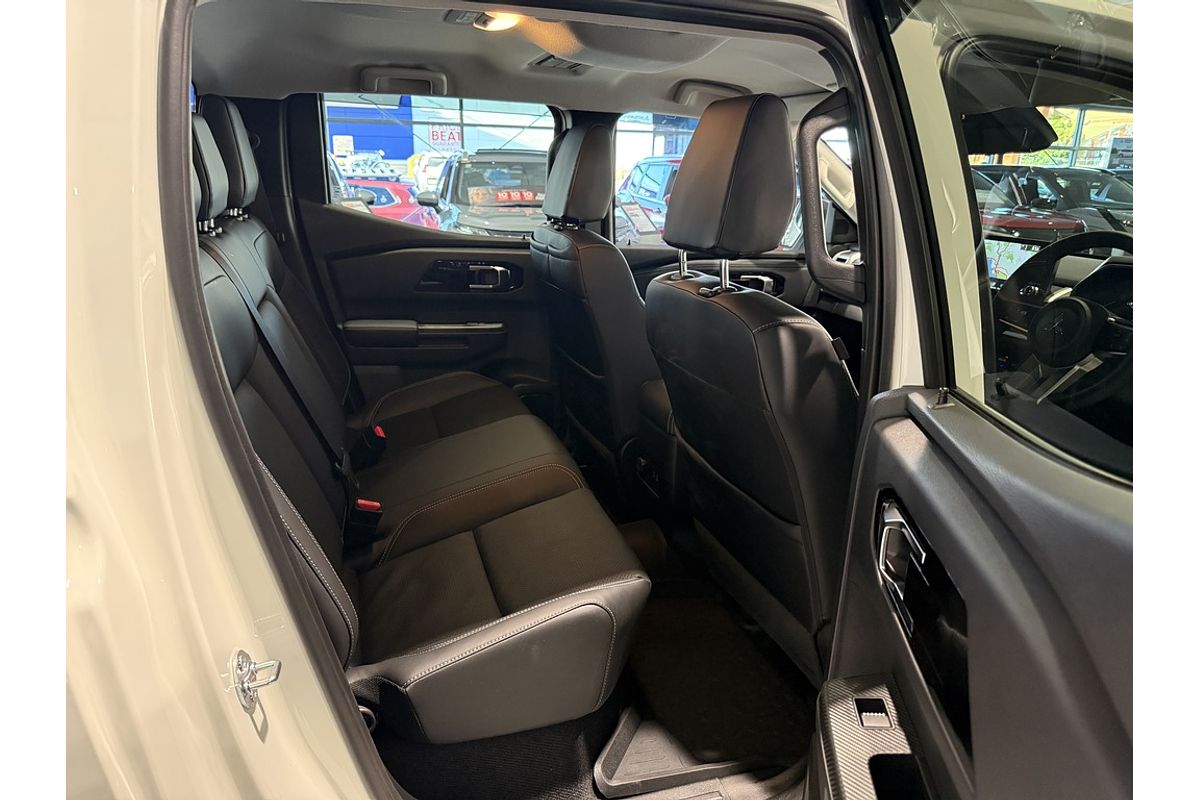 2026 Mitsubishi MV Triton GLS 2.4L D 6AT 4X4 DC PU with LEATHER