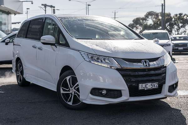 2017 Honda Odyssey VTi-L 5th Gen