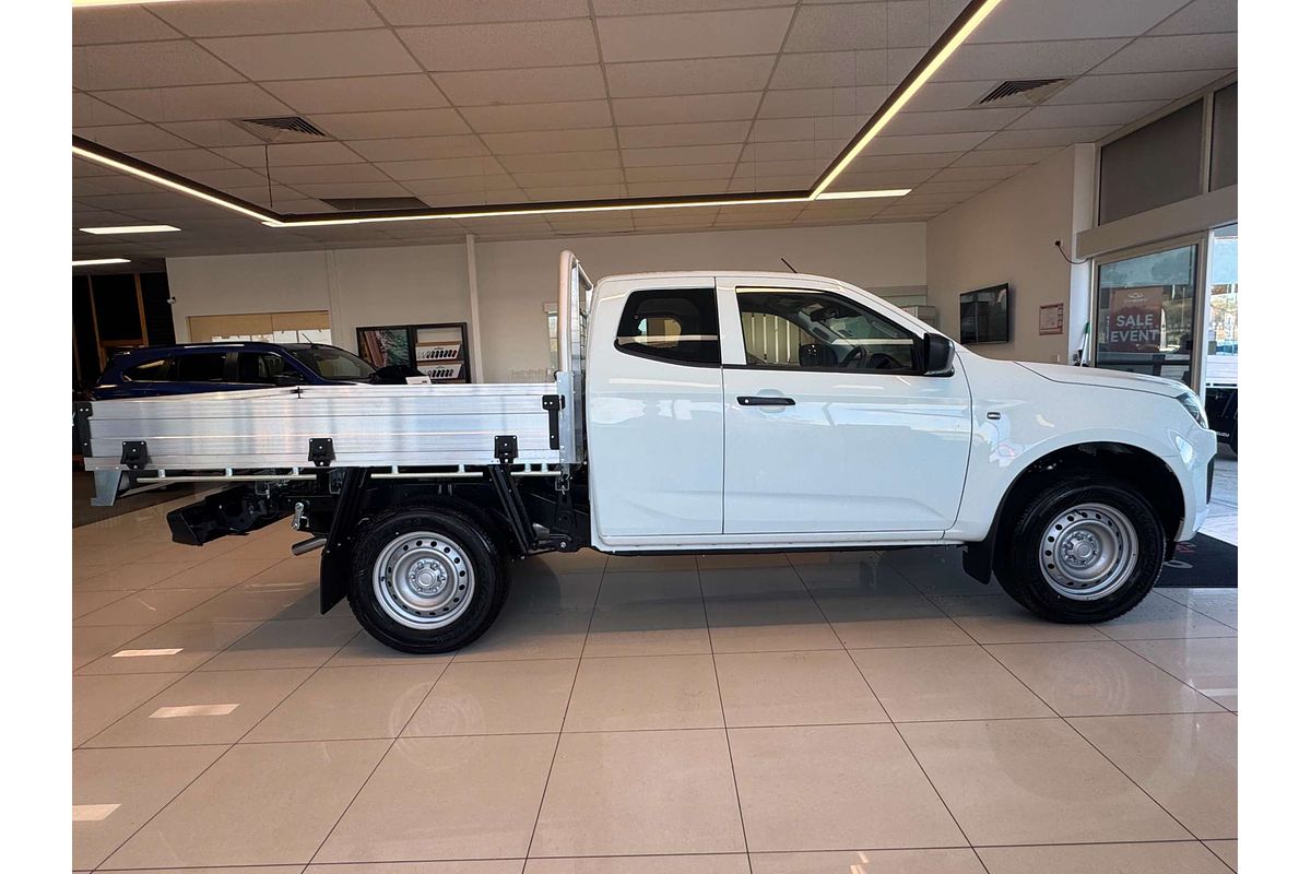2026 Isuzu D-MAX SX 4X4