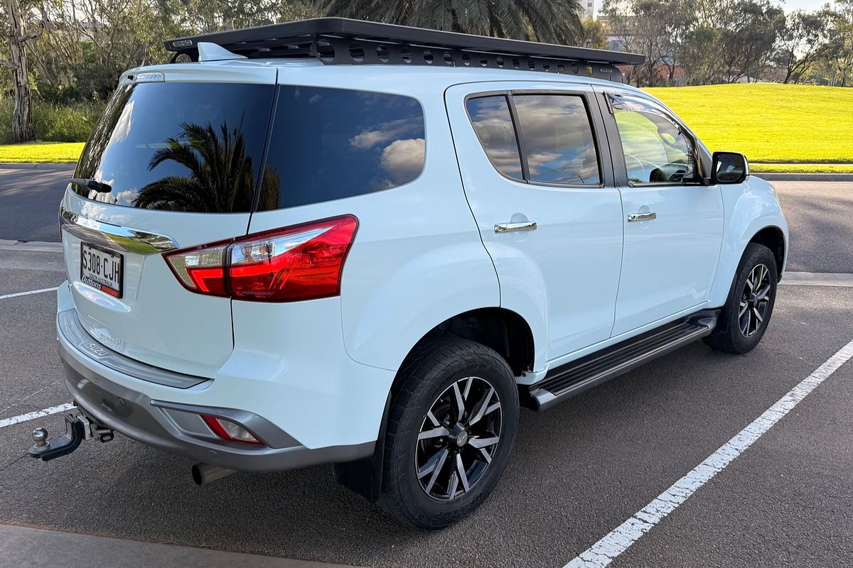 2020 Isuzu MU-X LS-U