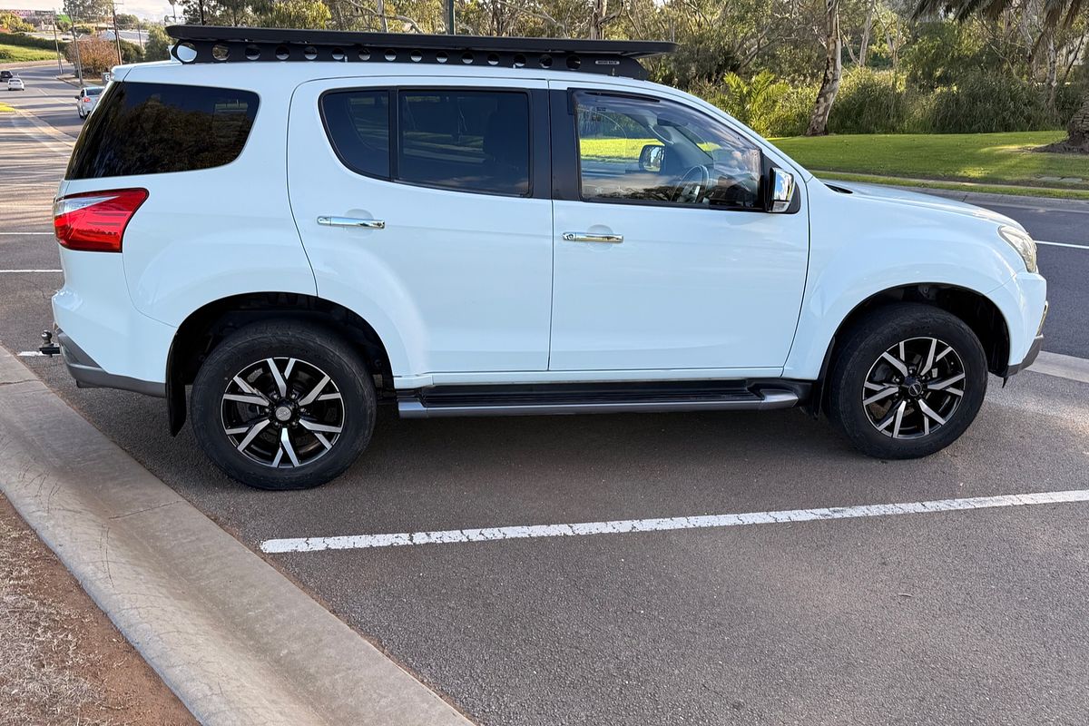 2020 Isuzu MU-X LS-U